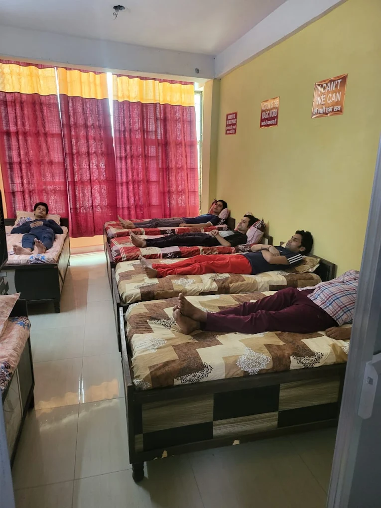 Outdoor therapy garden